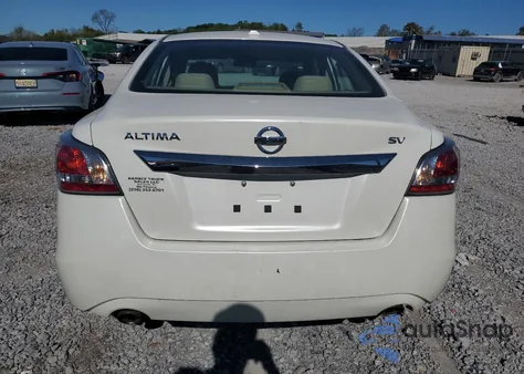 2015 Nissan Altima 2.5 from USA, damaged, VIN 1N4AL3AP4FC146844